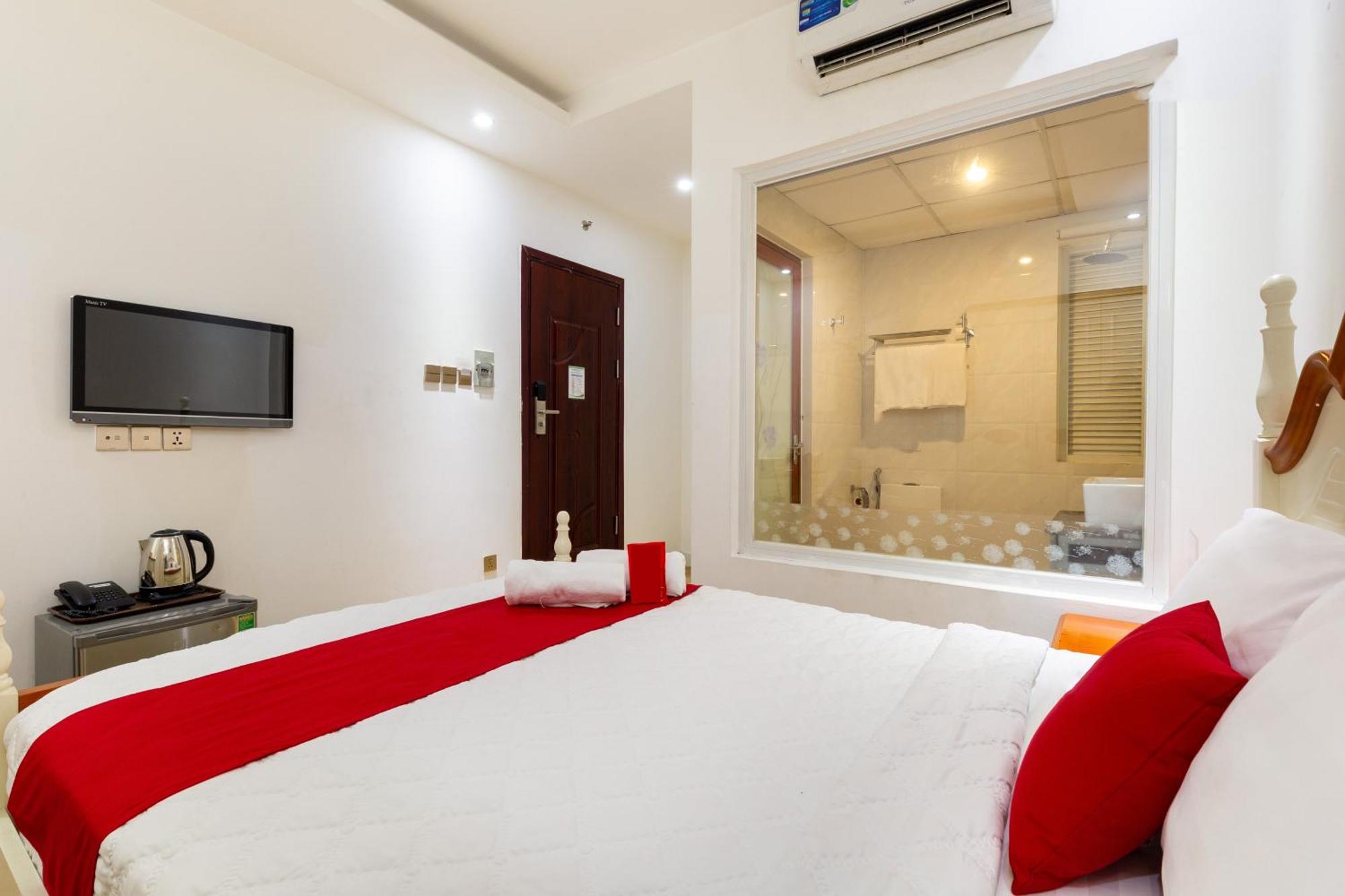 Spring Airport Hotel Ho Chi Minh City Exterior photo