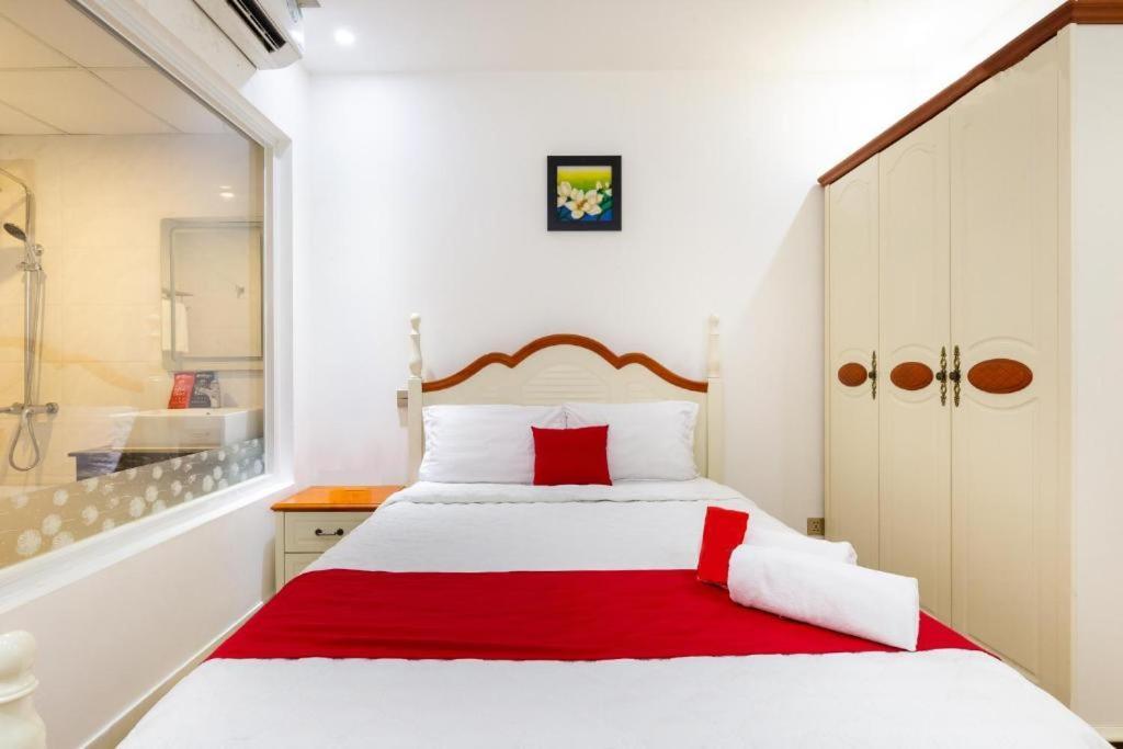 Spring Airport Hotel Ho Chi Minh City Exterior photo