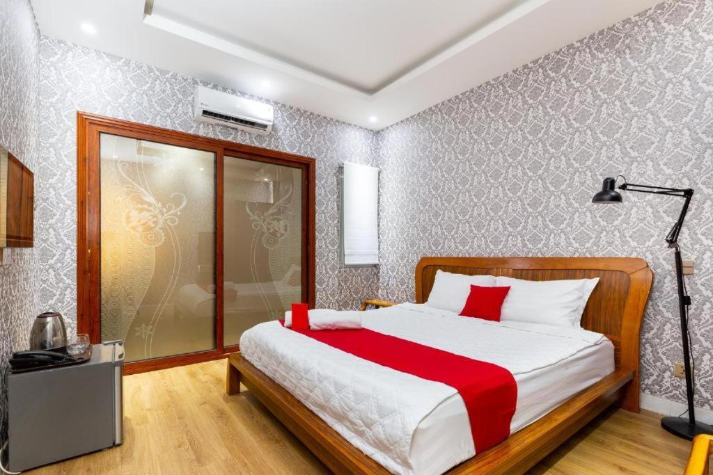 Spring Airport Hotel Ho Chi Minh City Exterior photo
